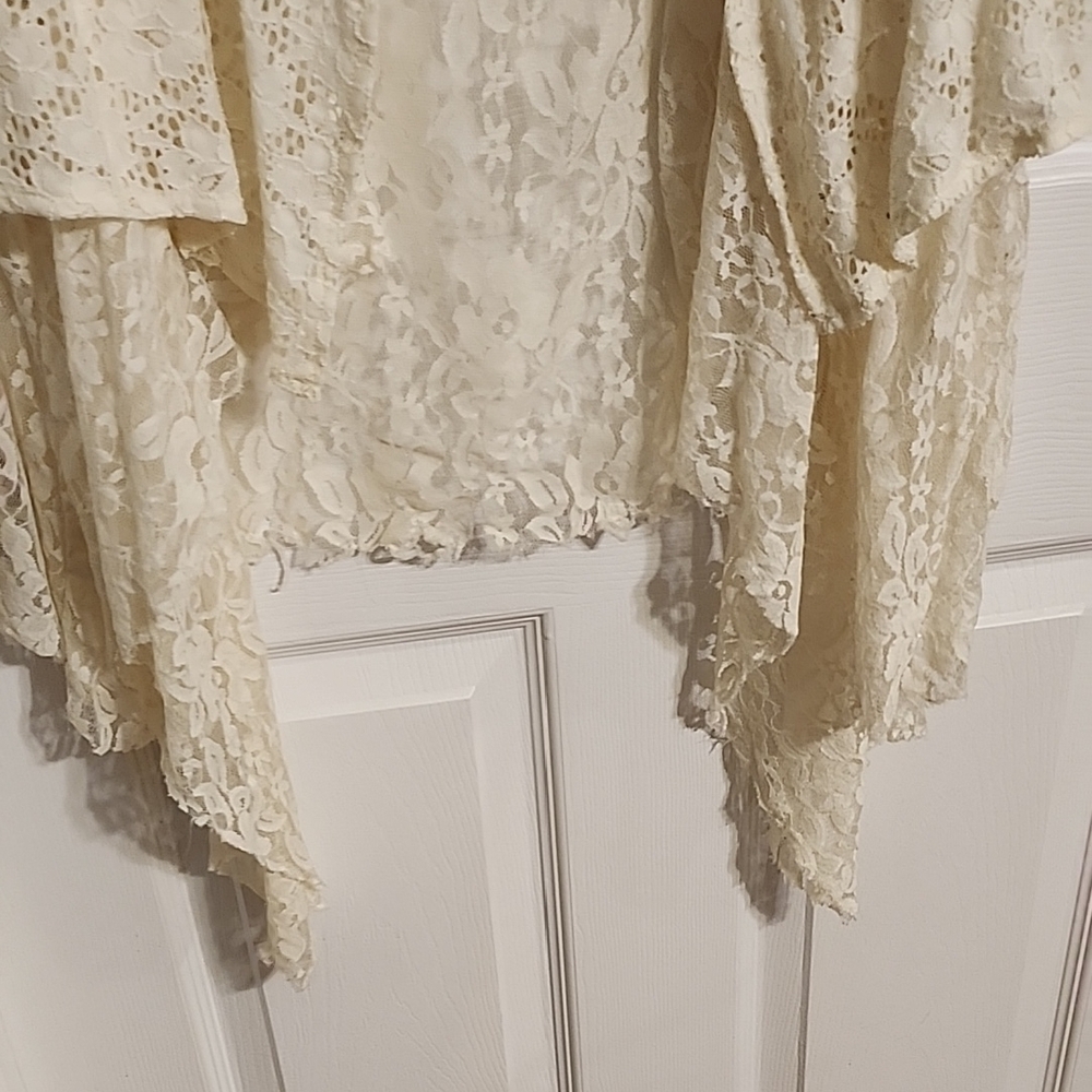 Cream Lace Sleeveless Cardigan - Picture 3 of 6